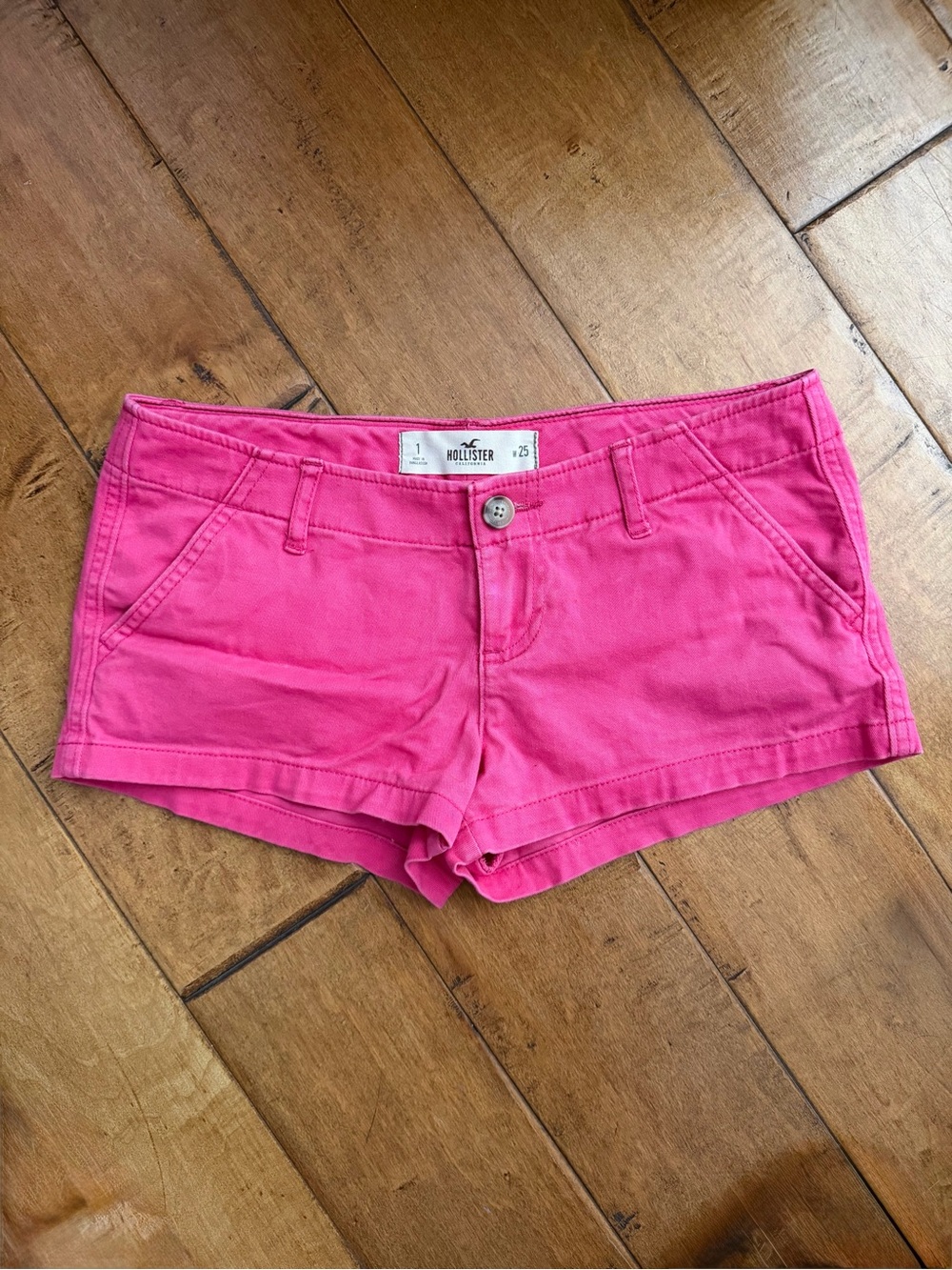 Hollister Pink Low Rise Shorts in Size 1